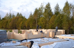 Начало строительство деревянного дома